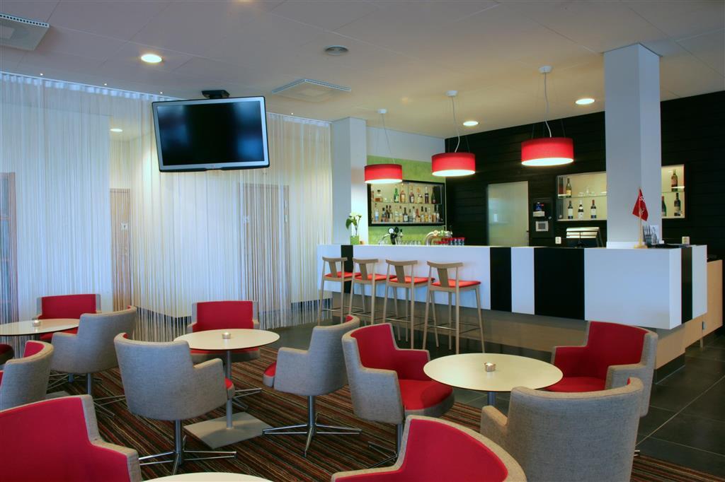 Scandic Oernskoeldsvik المطعم الصورة